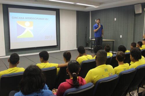 Gincana apresentação do Grito de Grerra