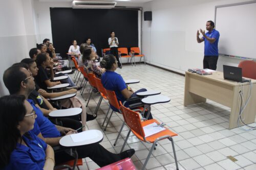 Oficina de Libras I com colaboradores da Celi, CeliMallDecor e ILBJ