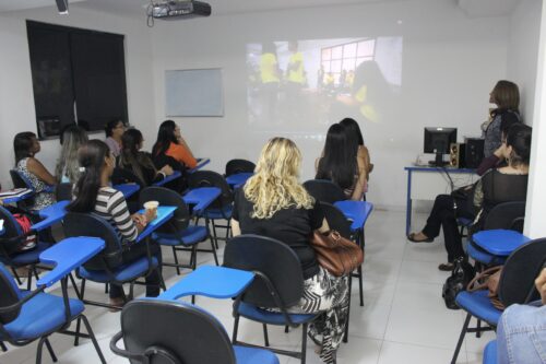 Gerente do ILBJ fala para estudantes da UNOPAR