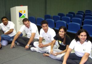 Professores participam de dinâmica de grupo